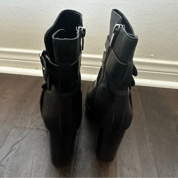 Vince Camuto Black Buckle Platform Heeled Ankle Moto Boots - Picture 6 of 9